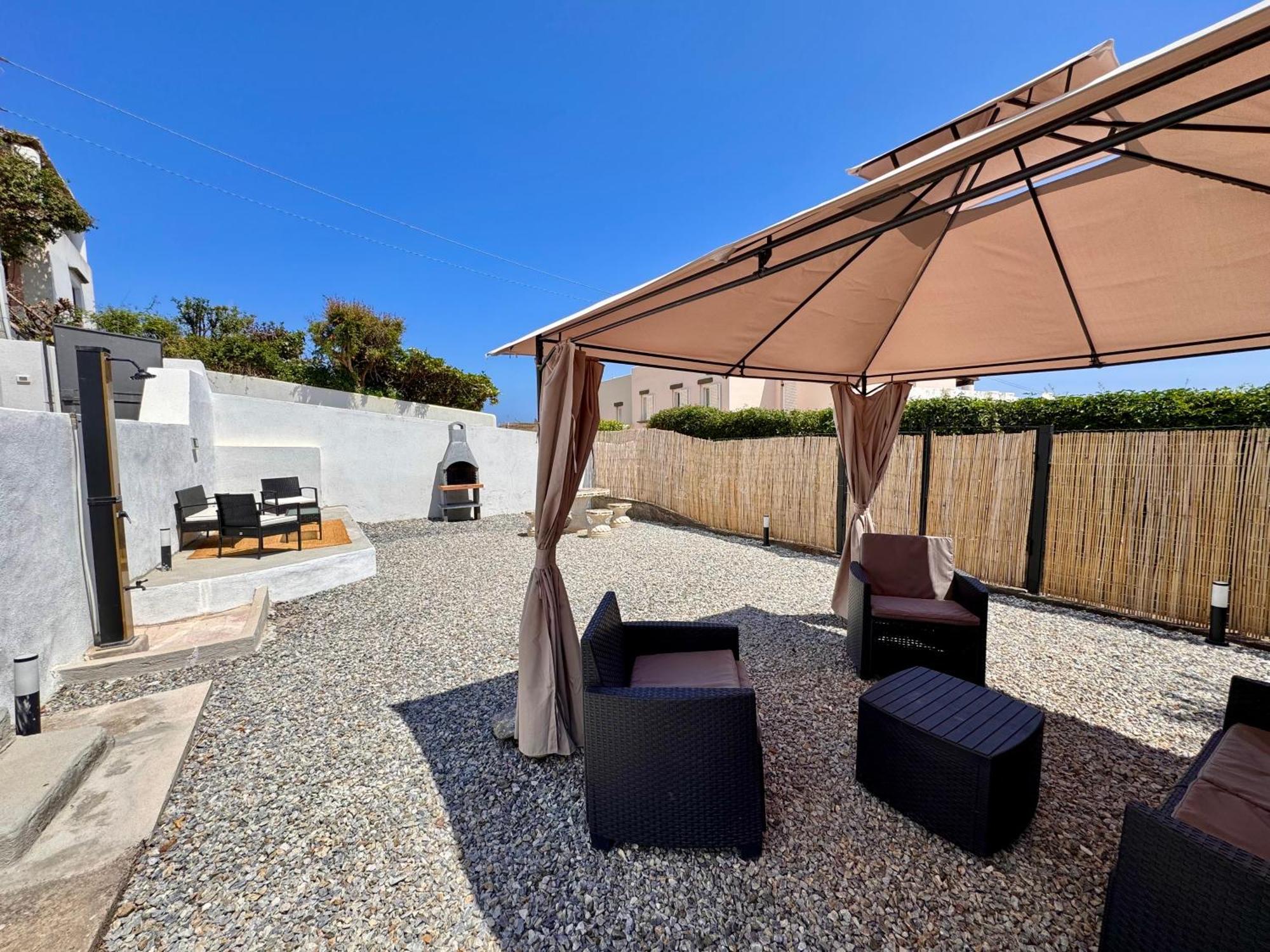 Villa Margherita - Appartamenti A Due Passi Dal Corso Di Santa Marina Salina A 100 Mt Dalla Spiaggia Zewnętrze zdjęcie